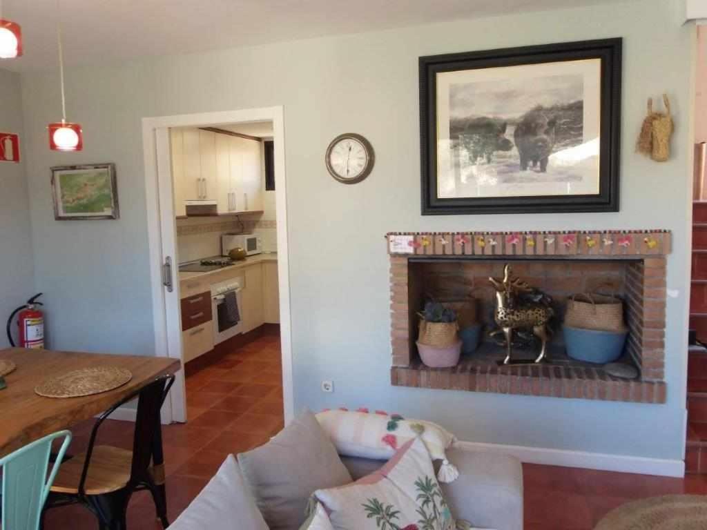 Casa Iona Chalet Adosado Con Vistas A La Montana 纳瓦雷东达德格雷多斯 外观 照片